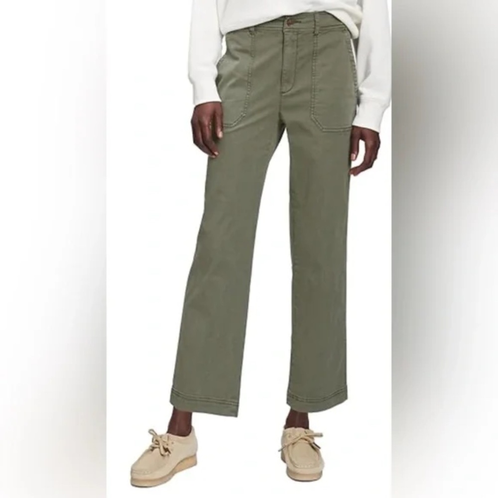GAP Girlfriend Khaki Size 2